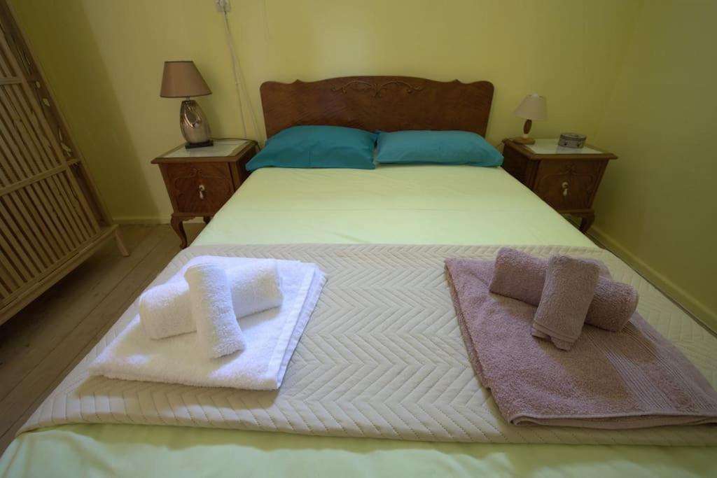 Old Town House At Lefkada City Exterior photo